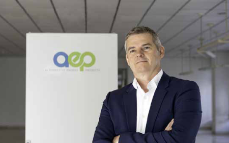 Portrait von IT-Pionier Gerald Wirtl, CEO AEP